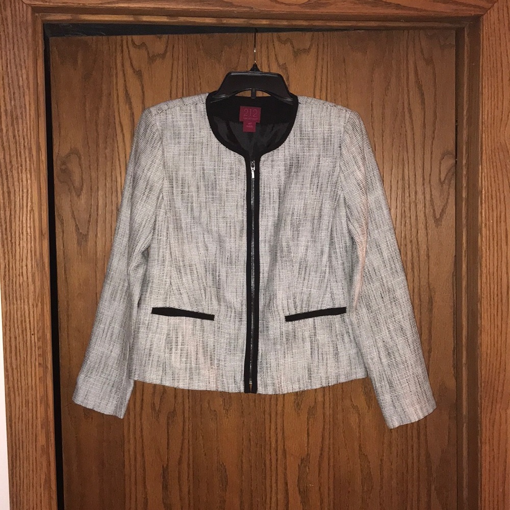 Women’s black and white blazer